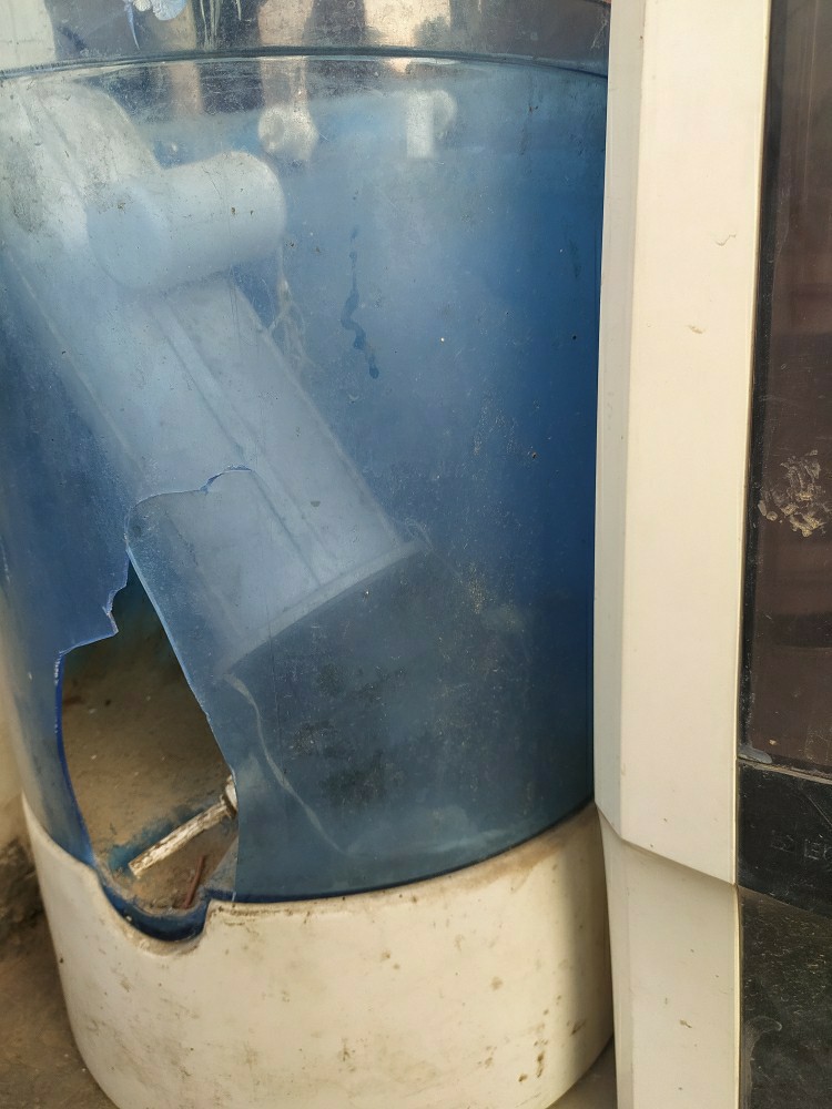 under amc aquaguard ro damaged